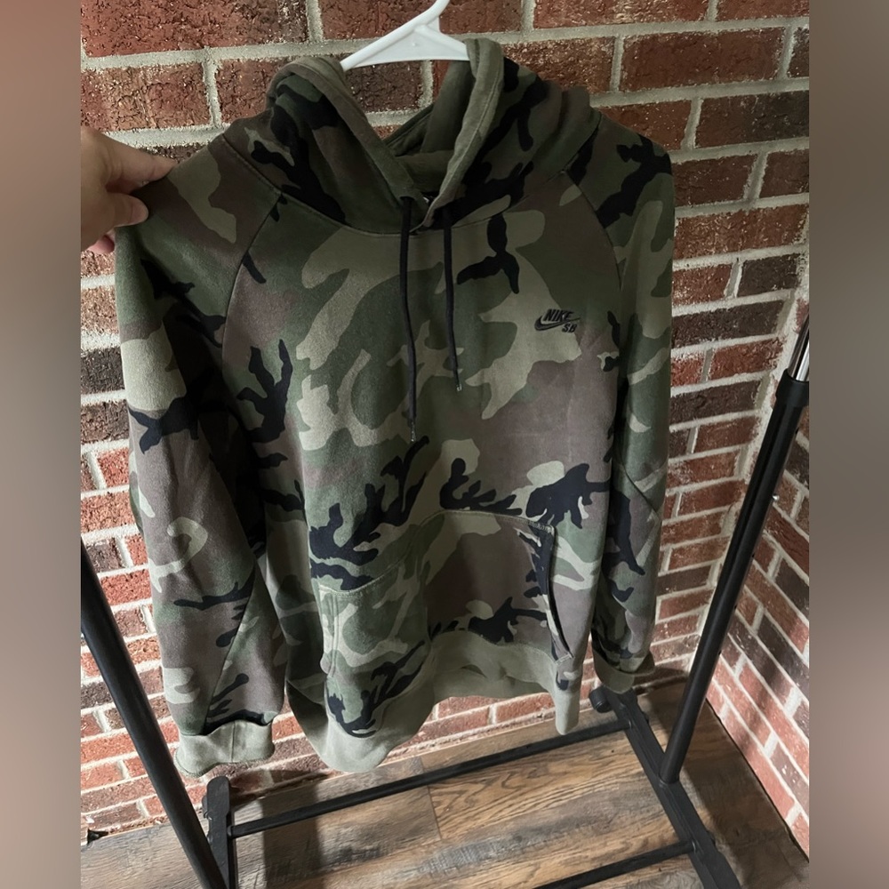 Nike SB hoodie- like new